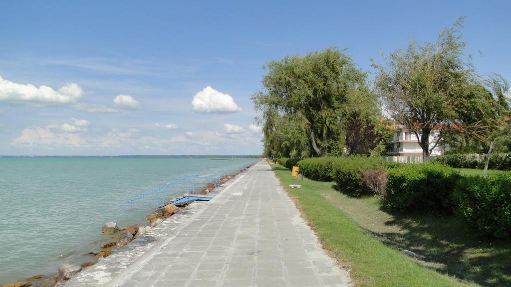 Отель Luxury 3*